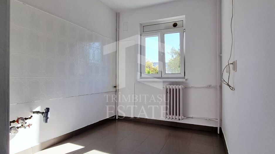 MILITARI LUJERULUI METROU 2 Camere Etaj 2din4 Bloc Reabilitat Termic - Poză 15