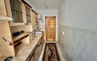 Garsoniera de Inchiriat | Parter | 2 Voievozi | 32 MP - Poză 3