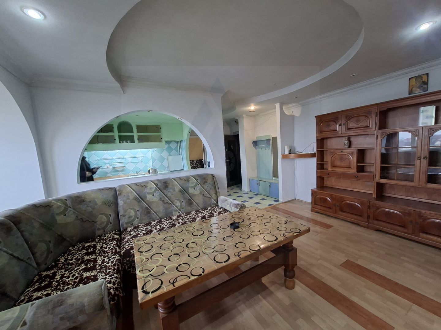 Apartament 3 camere 2 dormitoare 72 mp etaj 2 balcoane zona Terezian - Poză 3