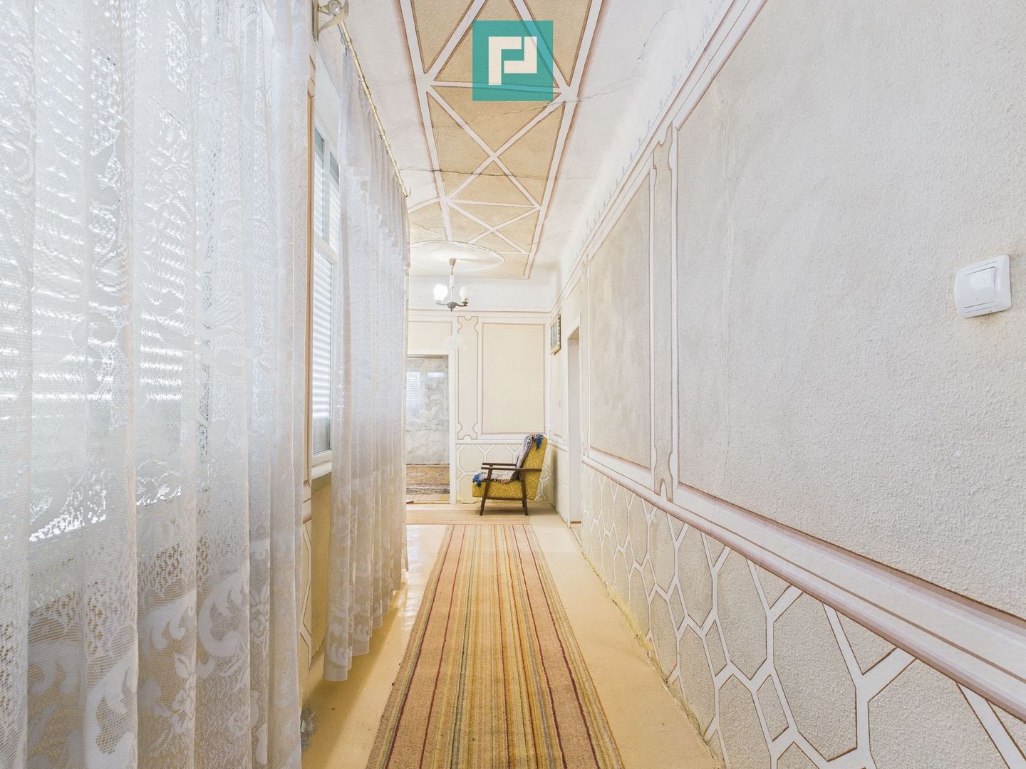 Casă cu 4 camere în Nădab - Poză 11