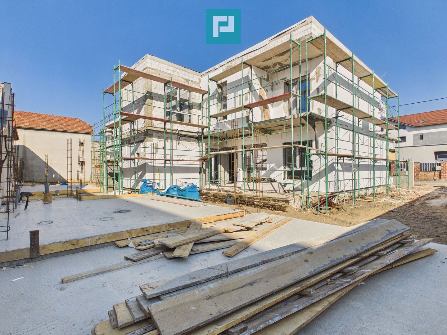 Casă deosebită în Parneava – Strada Griviței - Poză 35