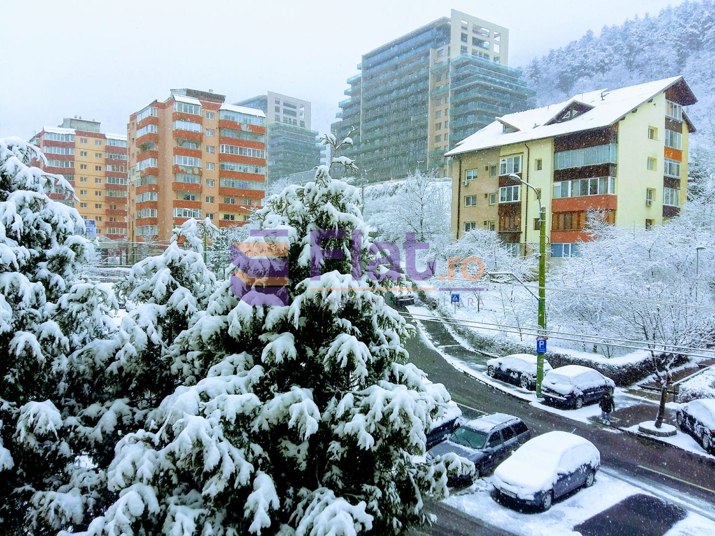 Apartament 3 camere Răcădău complet renovat etaj intermediar - Poză 1