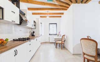 Casă Individuală cu spațiu comercial - Variaș - Poză 3