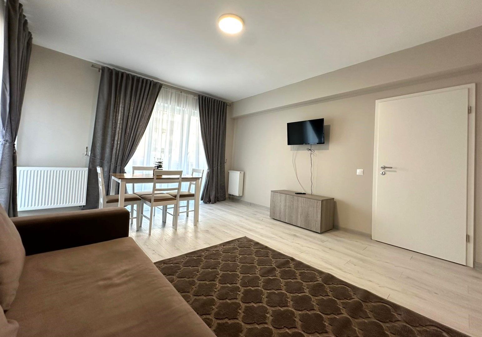 Vanzare apartament nou mobilat cu parcare si boxa Avantgarden 3 - Poză 1