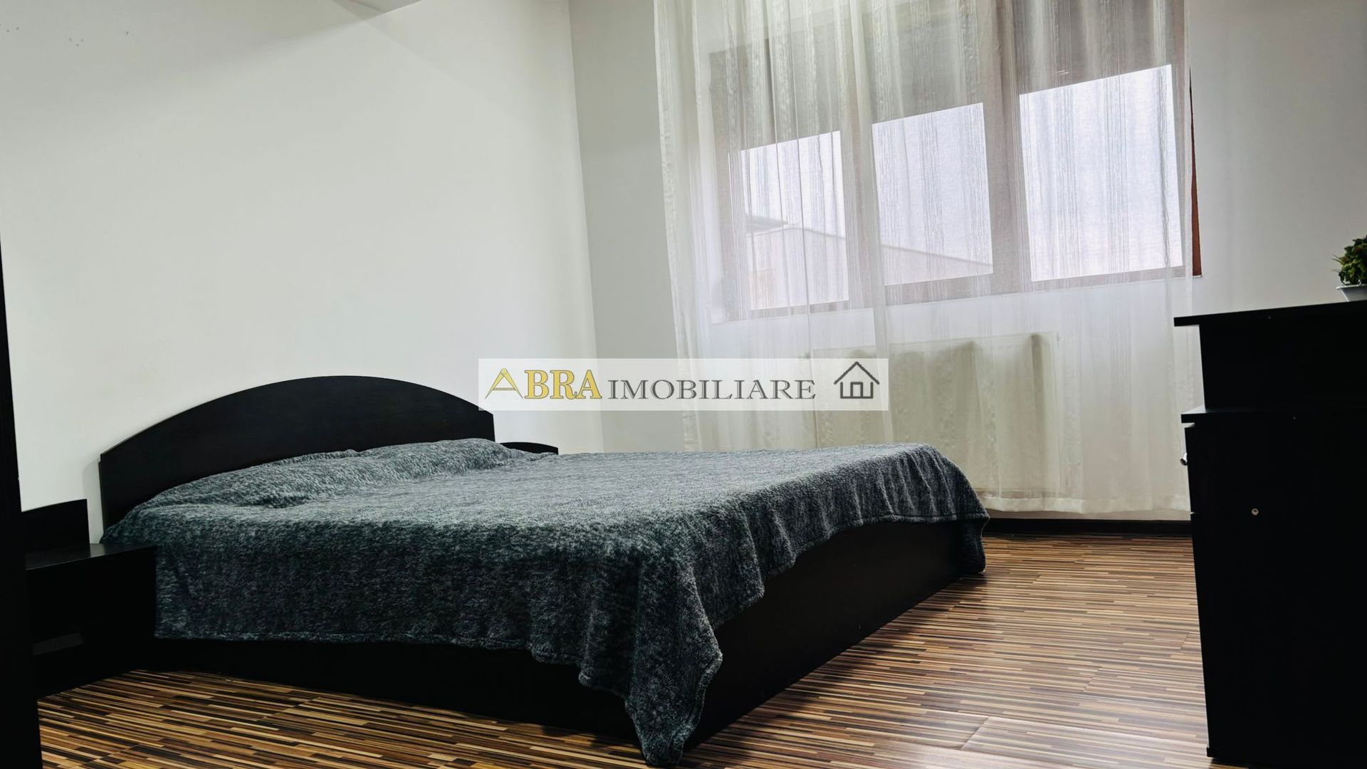 Studio gata de mutat loc de parcare, inclus - Poză 8