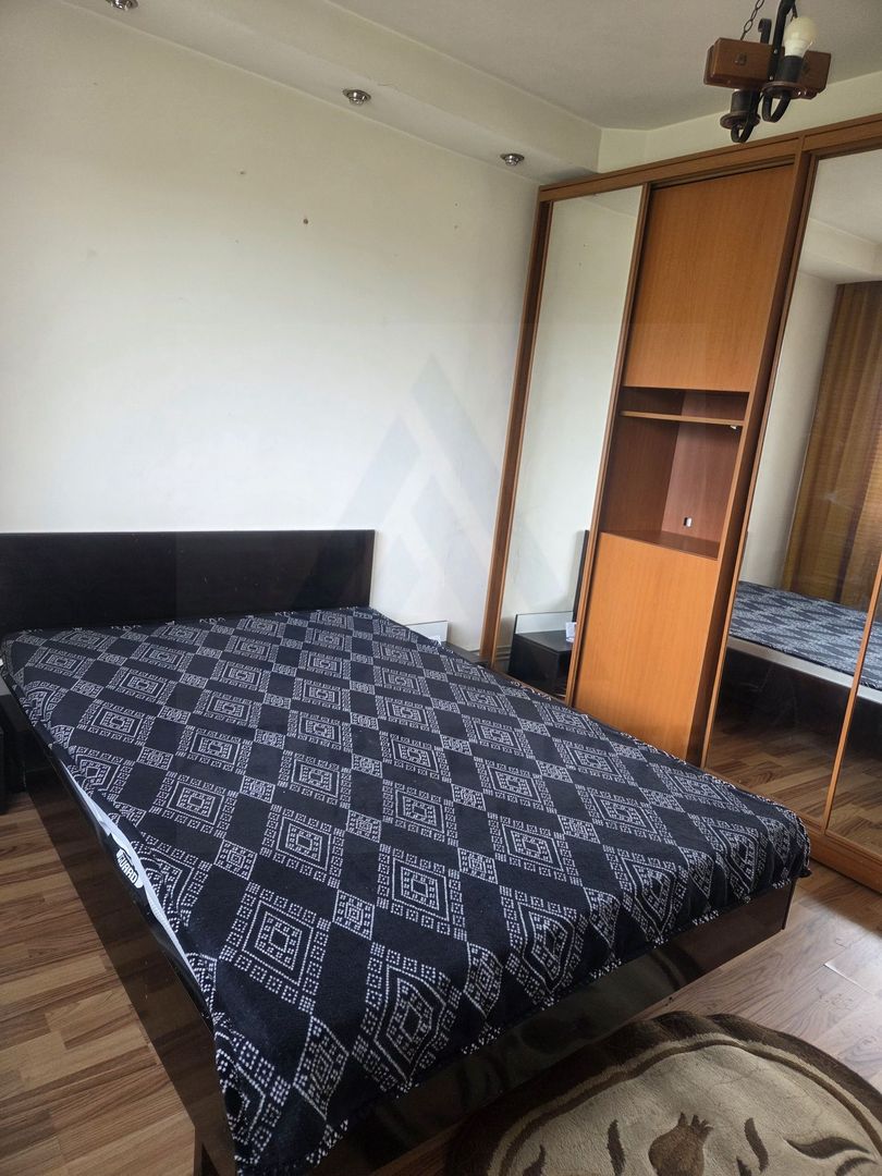 Apartament 2 camere balcon inchis cu pivnita si boxa in Vasile Aaron - Poză 3