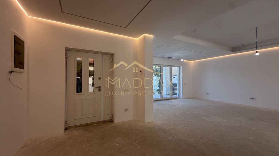 Vila individuala cu 6 camere // *224 mp* // 430mp teren // Pipera - Poză 9