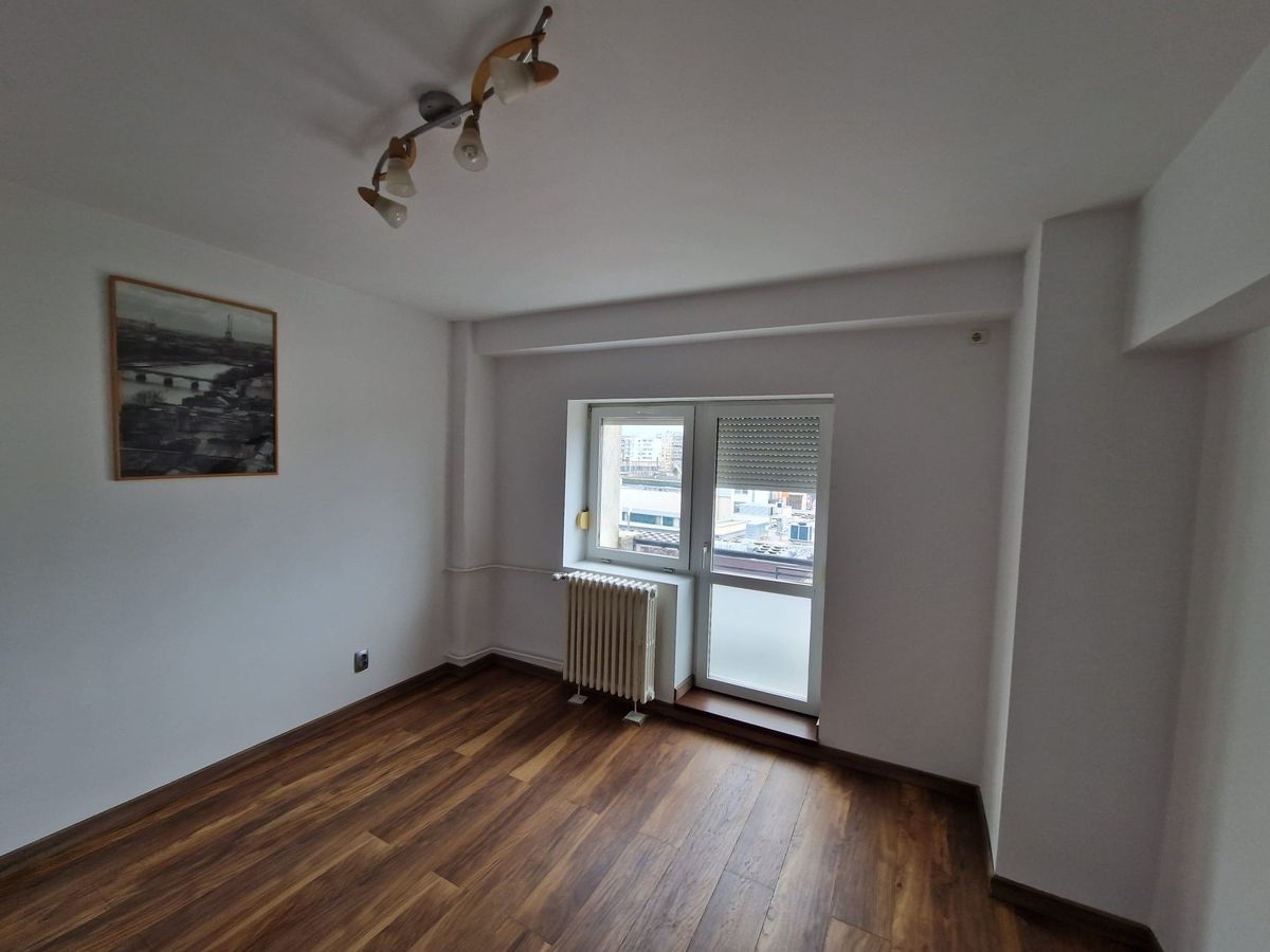 Închiriez apartament 2 camere, Piața Alba Iulia, parțial mobilat - Poză 4