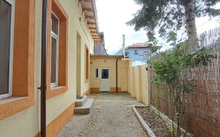 Tineretului, Dimitrie Cantemir, casa 2 camere, curte, 350 m de metrou - Poză 9