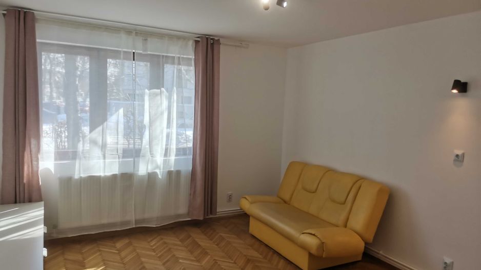 APARTAMENT ZONA PRIMAVERII - Poză 1