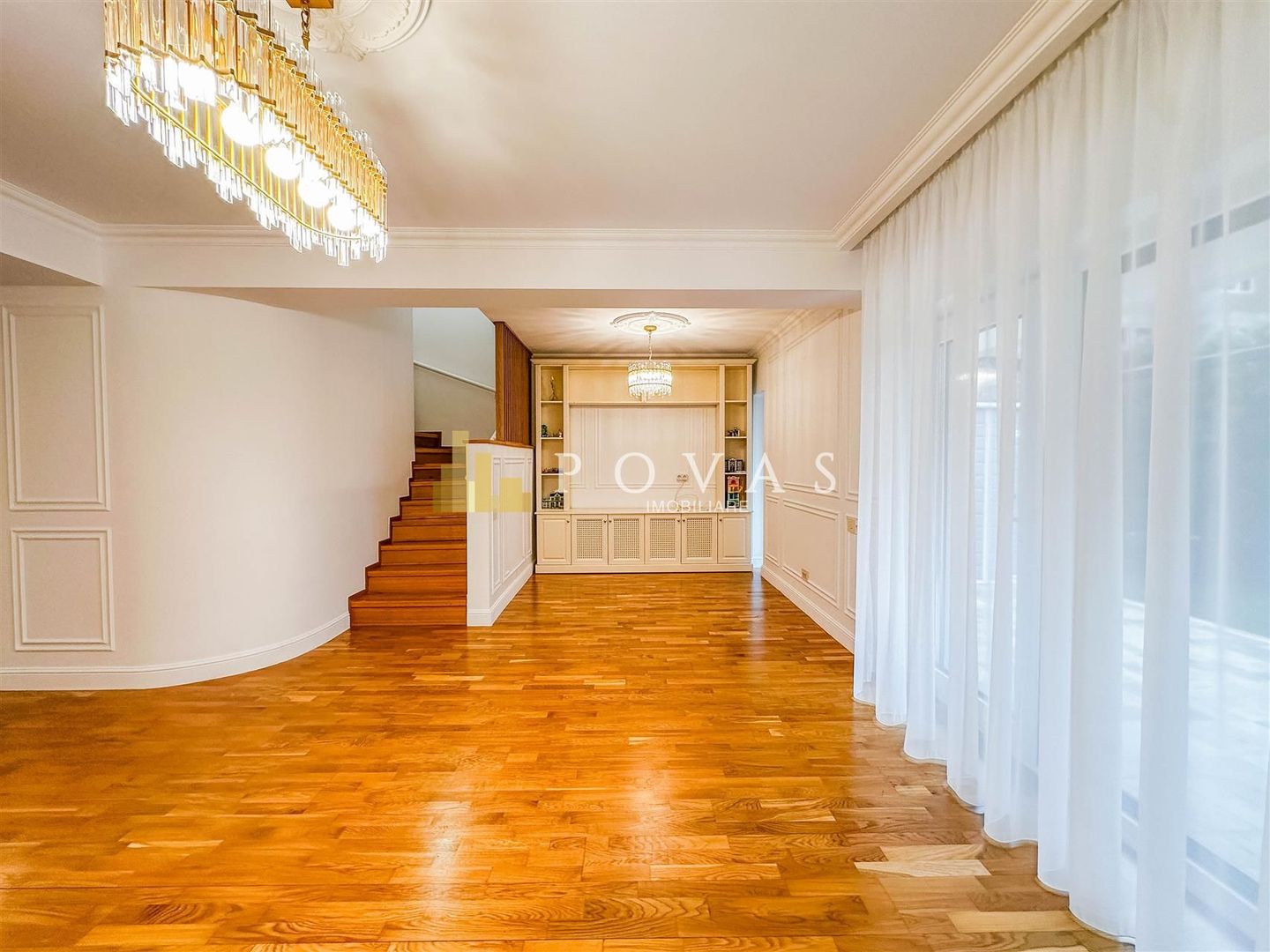 Vanzare Casa 5 Camere Pipera Rond OMV - Poză 2