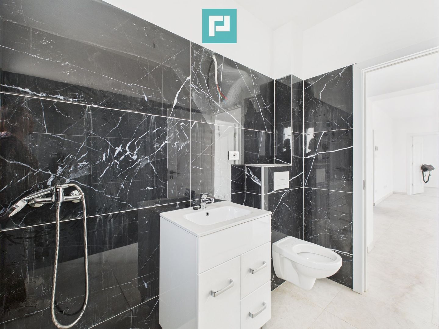 Apartament cu 3 camere în bloc nou - Poză 10