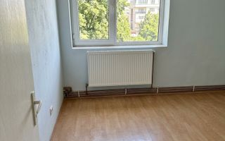 Vanzare apartament 3 camere, Mazepa 1, 61 mp, 75.000 EURO - Poză 5