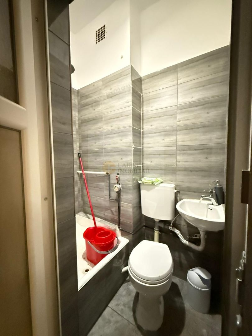 4 camere  | Etaj 1/6  | Calea Victoriei - | Partial mobilat si utilat - Poză 18