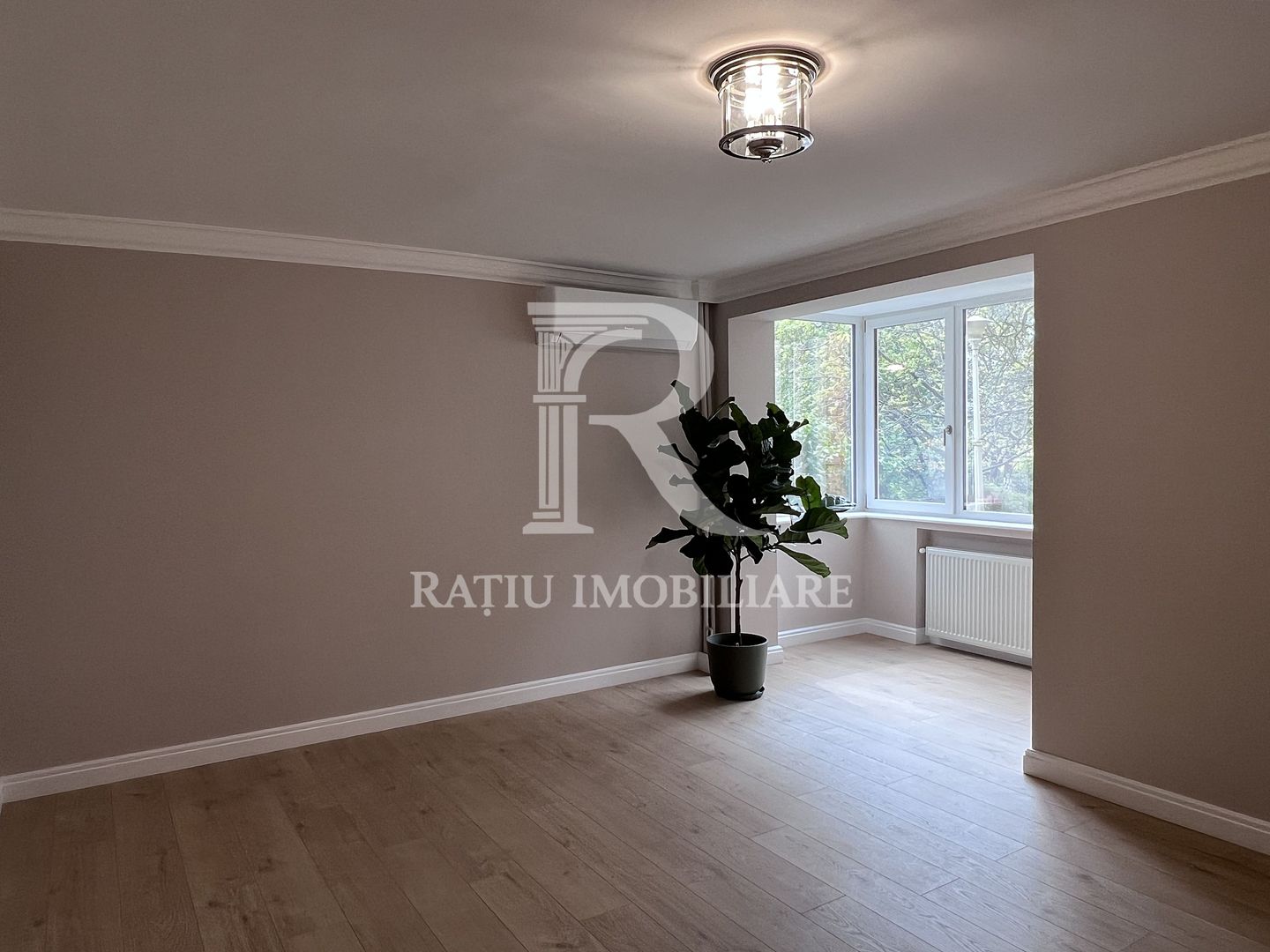 Apartament cu 2 camere Premium | Complet renovat | Decebal | Oradea - Poză 2