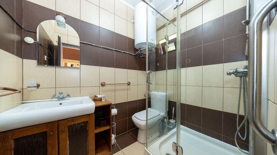 Proprietate turistică în centrul Cristianului 760 mp, teren 1.700 mp - Poză 22