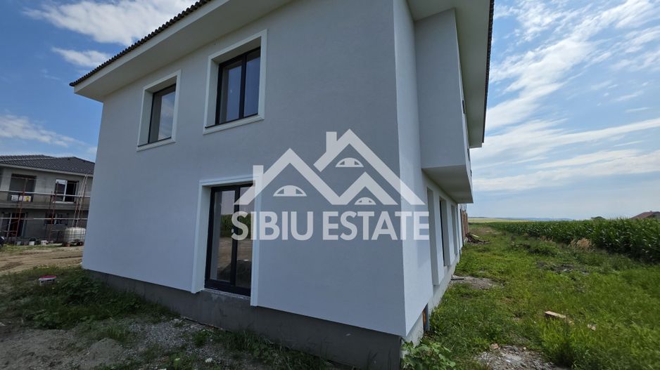 Duplex nou in Sura Mica, 4 camere, 3 bai - Poză 7