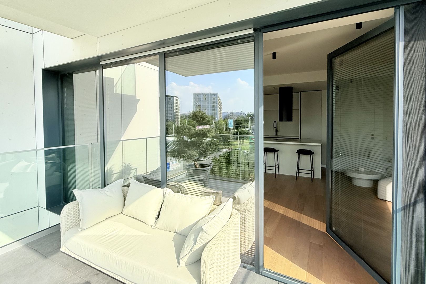 Apartament 3 camere în ONE Herăstrău Towers – eleganță și rafinament - Poză 6