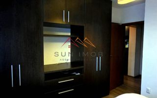 Apartament 3 camere, ultracentral, decomandat, 2 grupuri sanitare - Poză 6