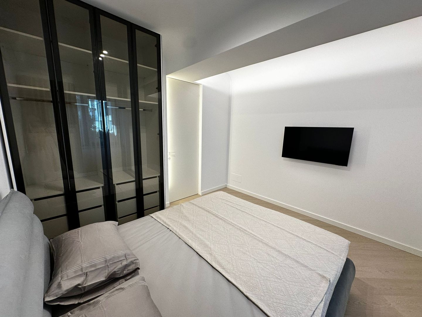 PRIMA INCHIRIERE 3 CAMERE CORTINA NORTH - Poză 5