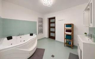 Vilă individuală P+1+Pod cu garaj și teren generos de 1.130 mp – Otopeni - Poză 12