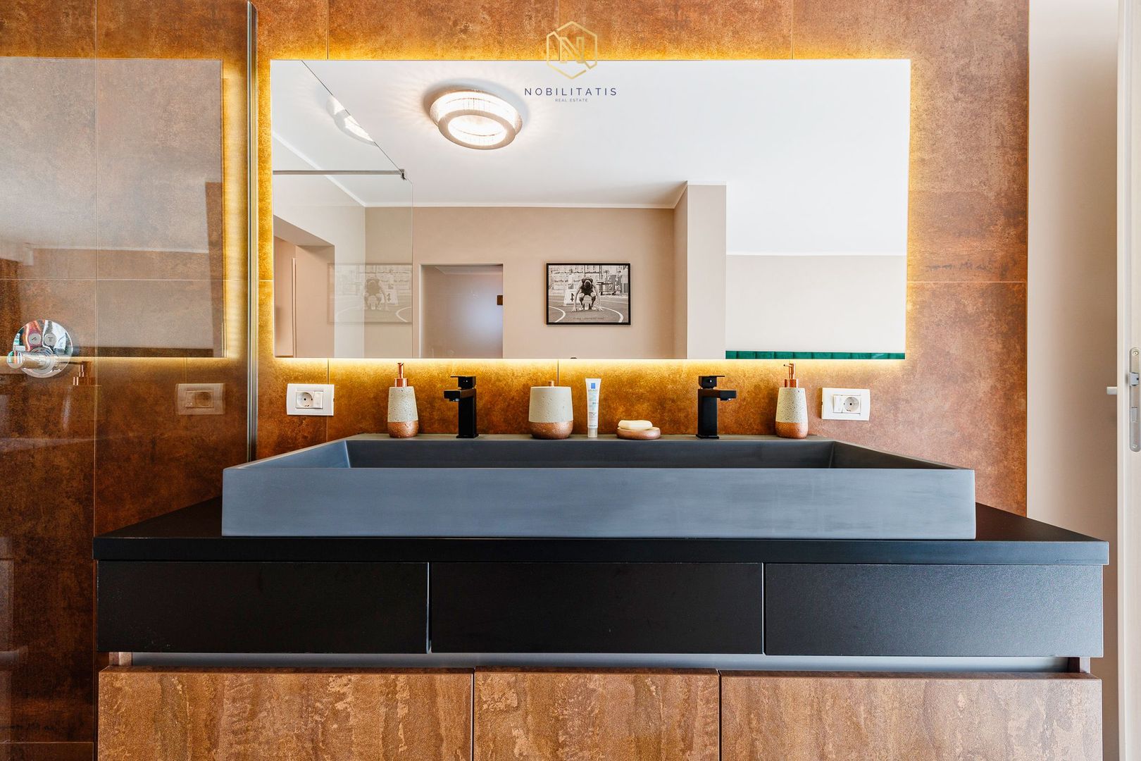 O Capodoperă Arhitecturală, Oferind Eleganță și Confort - Dumbravita - Poză 25