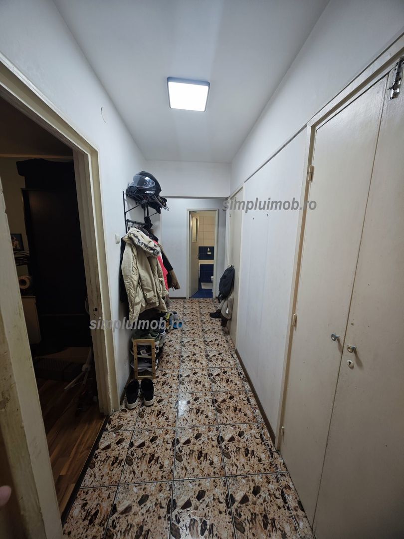 VANDUT! Carrefour Grand Arena decomandat Sector 4 - Poză 6