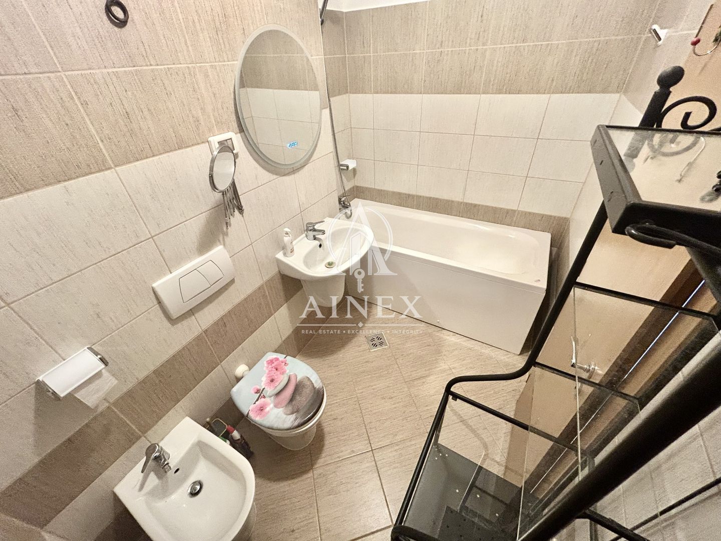 OCAZIE  Apartament cu 3 camere  Calea Aradului - Poză 9