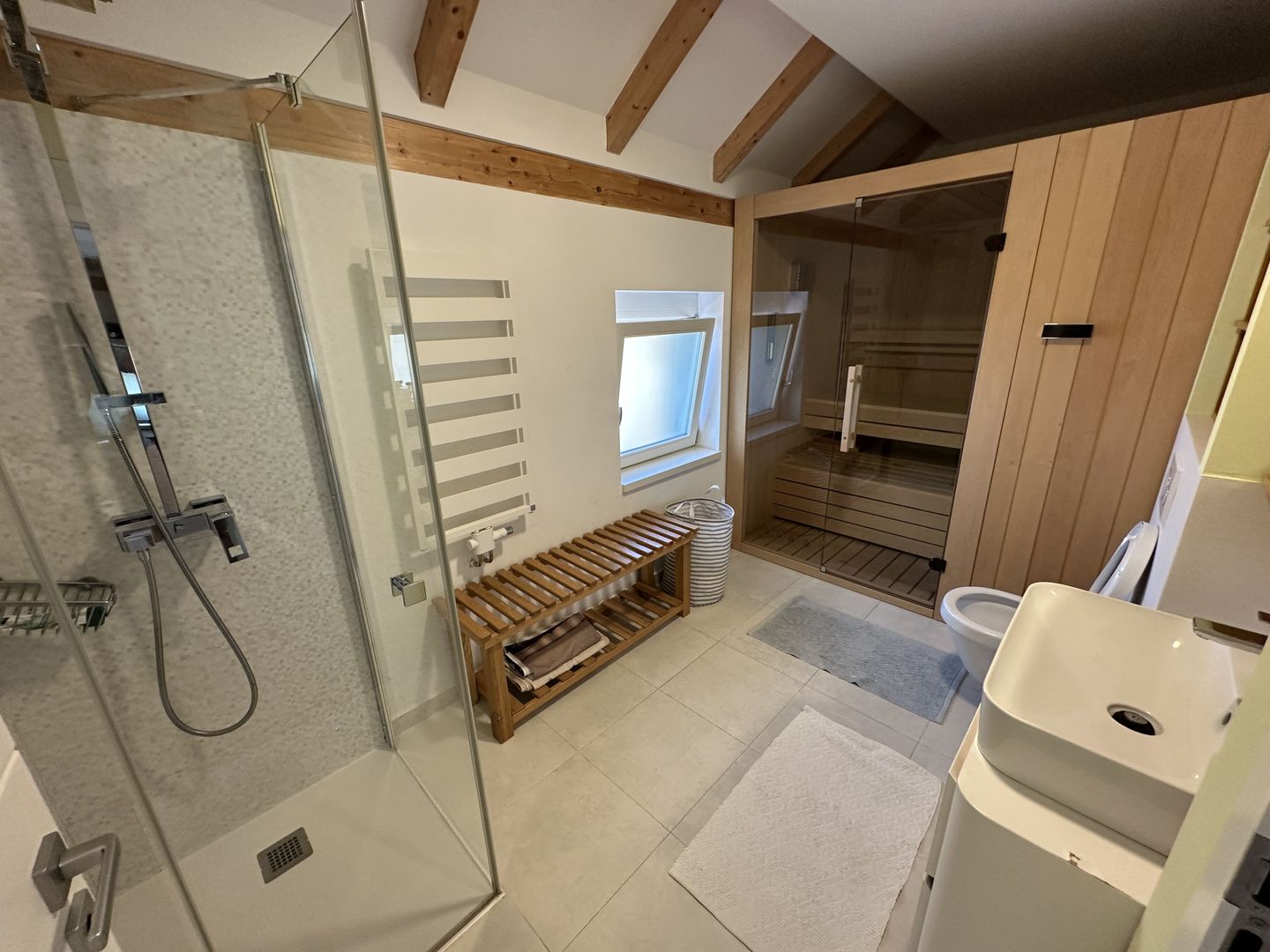 Casa individuala cu piscina aproape de British School - Poză 40