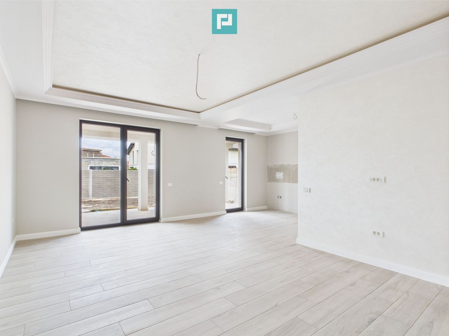 Duplex 5 camere  în cartier Europa Mosnița Nouă - Poză 3