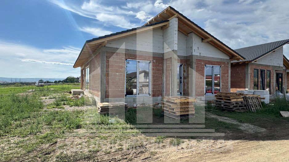 Casa individuala de vanzare, Orizont - Poză 1