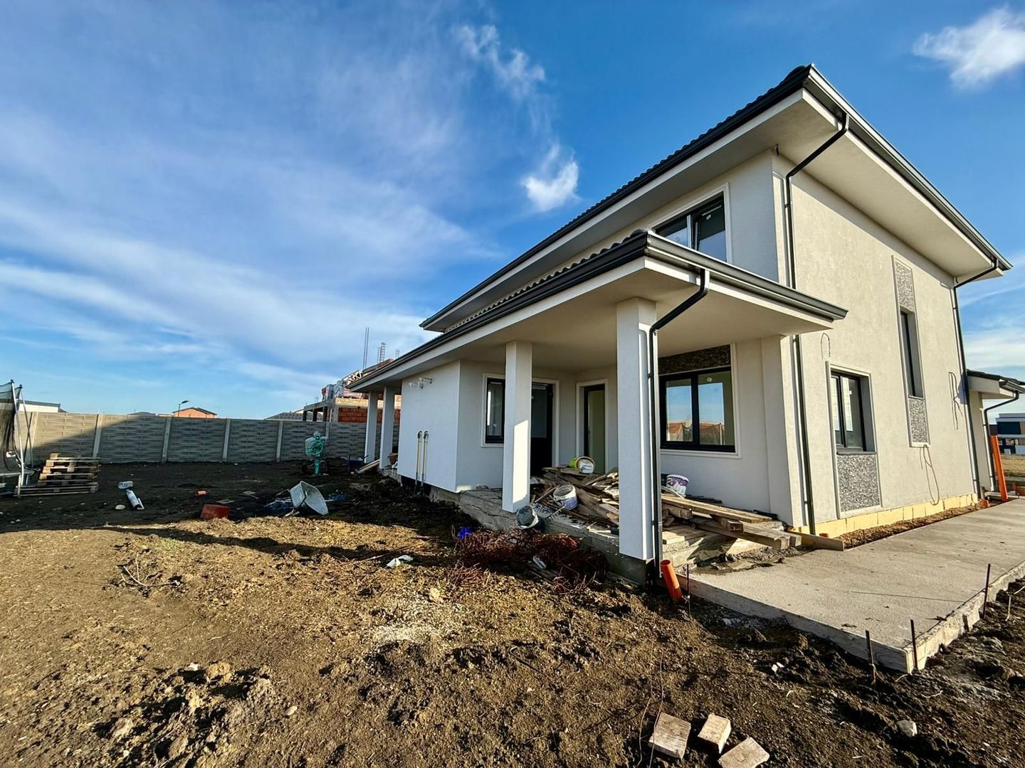 COMISION 0 | Duplex de Vanzare | Sacalaz | 4 Camere + Spatiu Tehnic - Poză 1