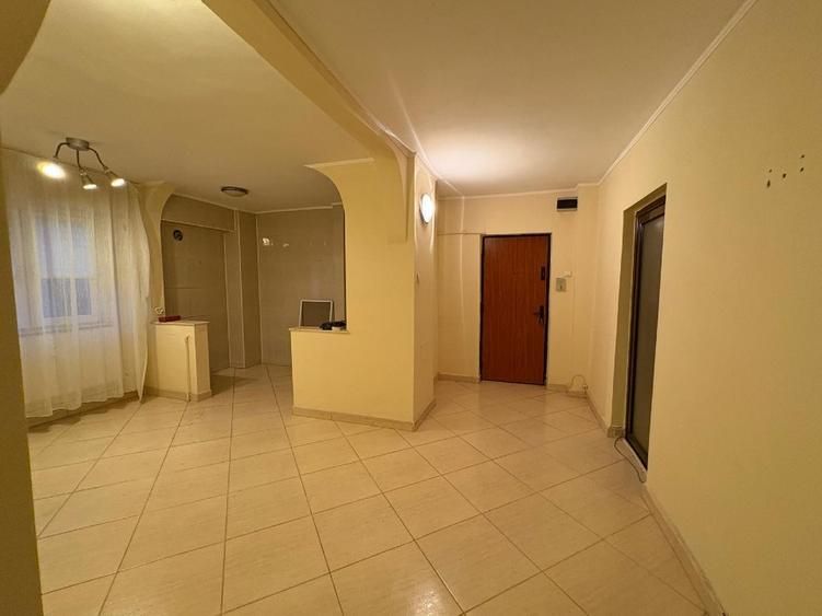 De vanzare Apartament 3 camere,  Panduri - 13 septembrie sector 5 - Poză 2