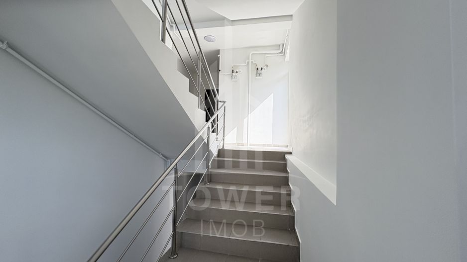 Apartament de Lux cu 3 Camere pe Str. Oituz – Garaj & Terasă - Poză 6