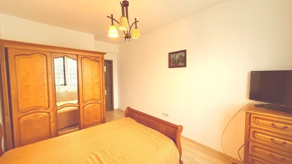 APARTAMENT DE LUX 2 CAMERE DECOMANDAT BLOC 2017 - Poză 2