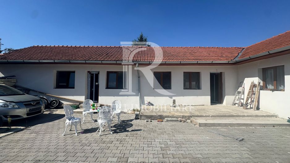 De vanzare | Casa cu 4 camere | Oradea - Poză 1
