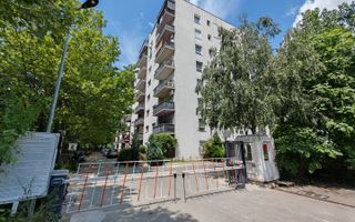 Metrou Pacii, Ten Blocks, 2 camere, 70mp, 4/10, decomandat, mobilat, loc parcare - Poză 12