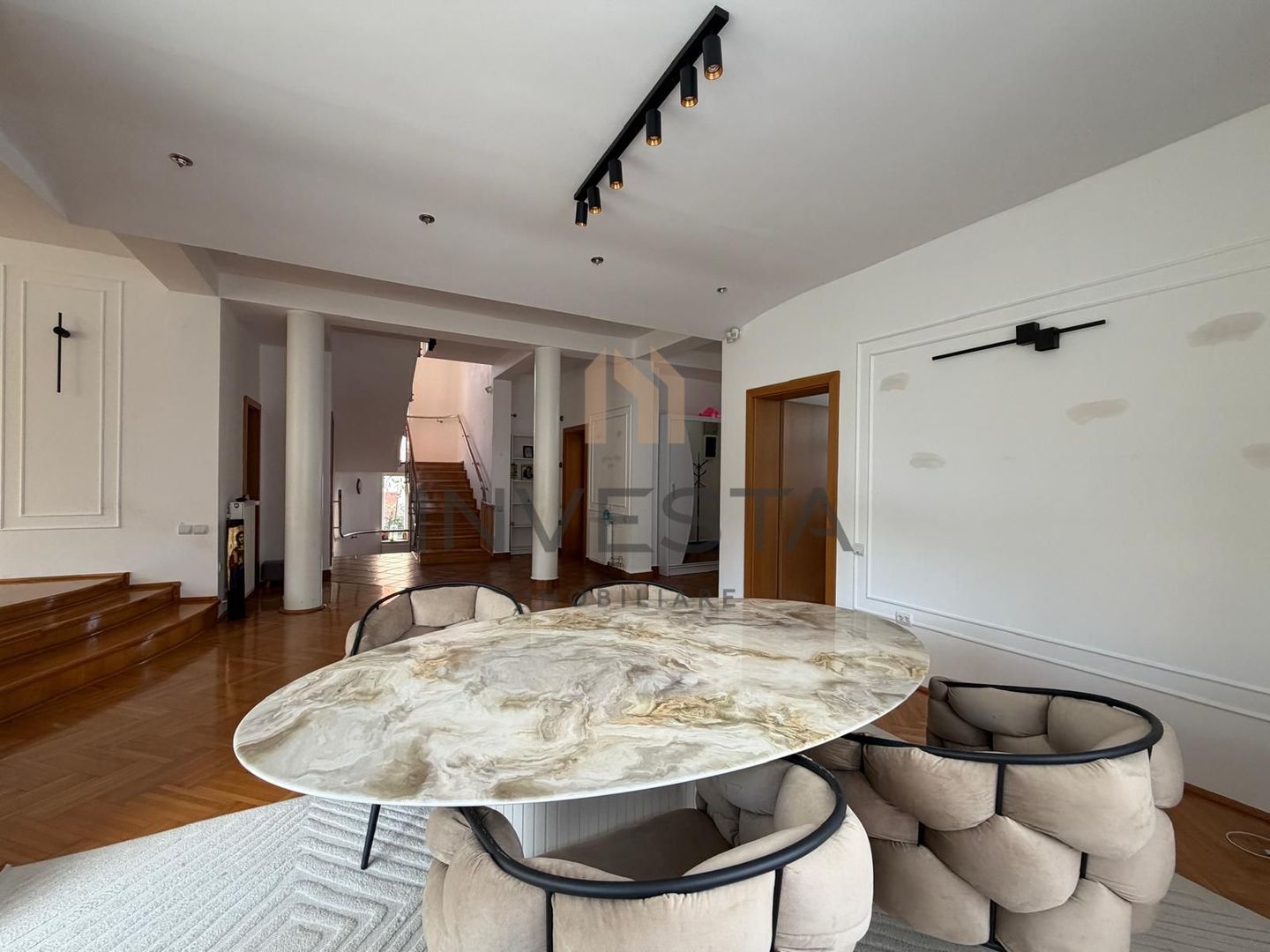 Casa spatioasa de 280 mp de inchirat, cartier Manastur, zona Campului - Poză 3