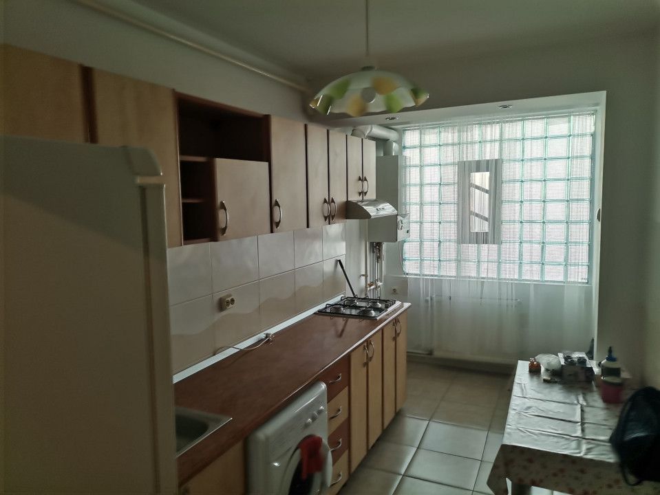 Inchiriere apartament 4 camere, Ultracentral, etaj 1 - Poză 5