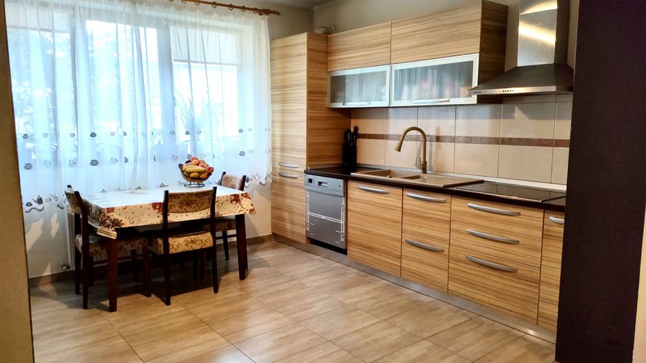 CASA SPATIOASA - Poză 4