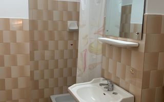 Apartament cu 4 camere de inchiriat zona Dragos Voda, Oradea - Poză 6
