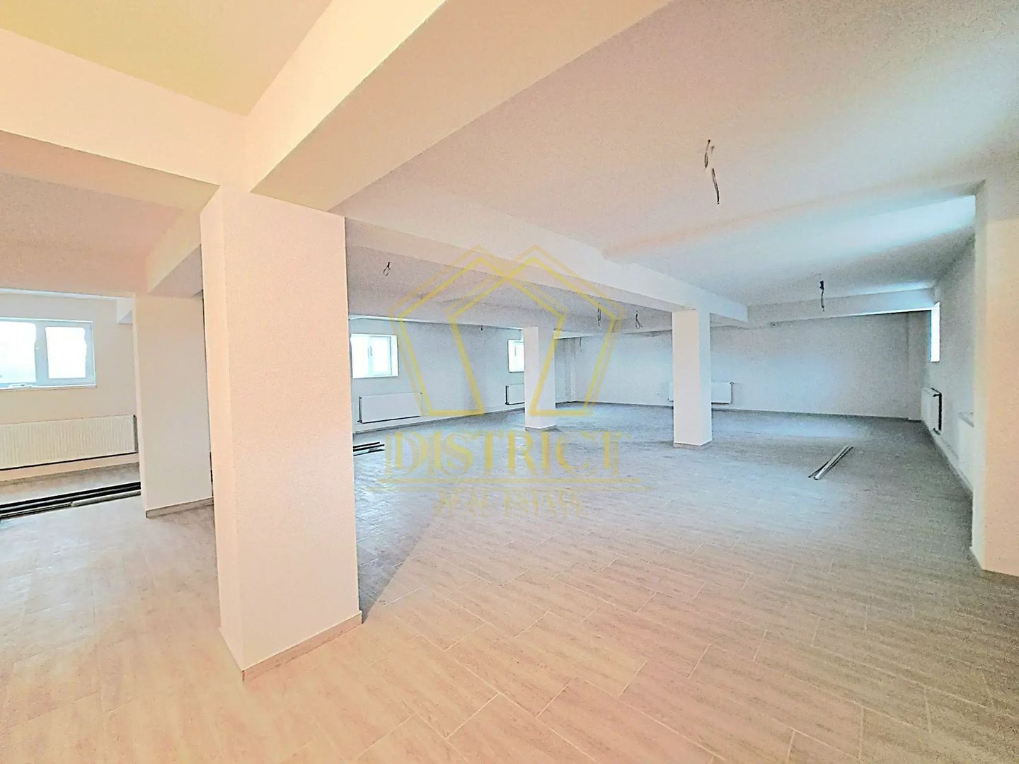 Spatiu Comercial tip Hala I Giroc - Poză 1