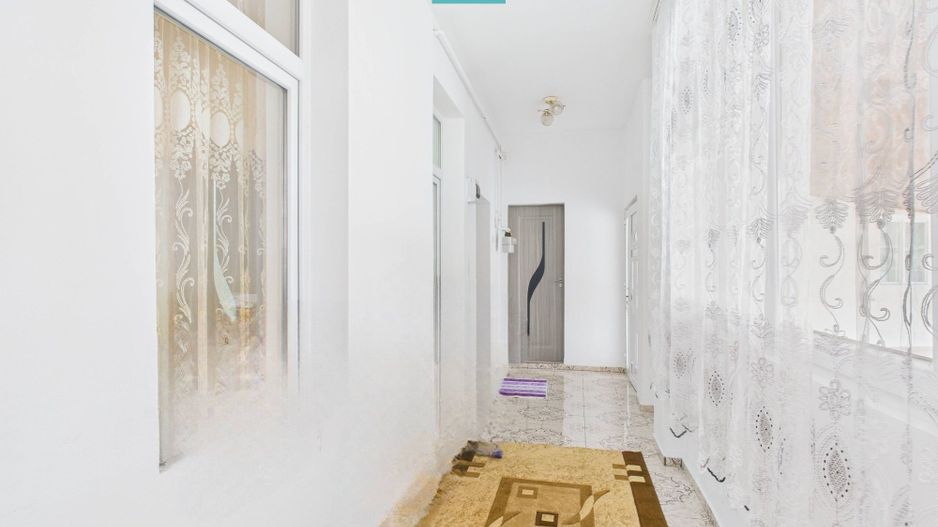 Două case, curte mare, lângă Castelul Huniazilor - Poză 27