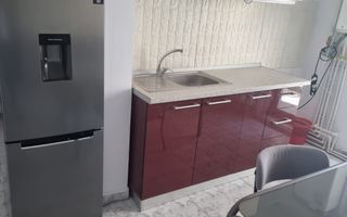 De inchiriat apartament cu 3 camere, zona Garii, etaj 3, 490 euro negociabi - Poză 10