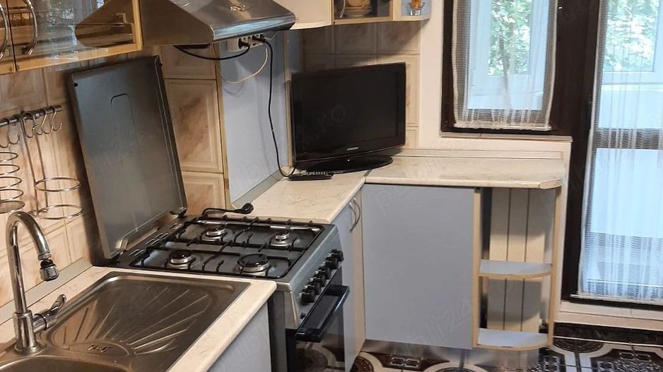 Apartament 2 camere in zona Decebal cu loc de parcare - Poză 5