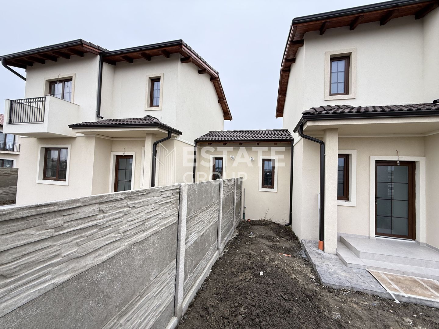 Duplex unit prin camera tehnica Mosnita Noua, pozitie excelenta - Poză 17