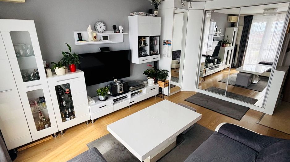 COMISION 0% | Apartament 3 Camere | 70 mp | 2 bai | Zona Lipovei - Poză 2