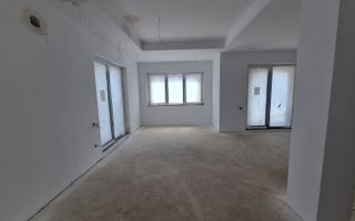 Reședință de lux cu vedere la Lacul Snagov | Ponton & loc de acostare - Poză 13
