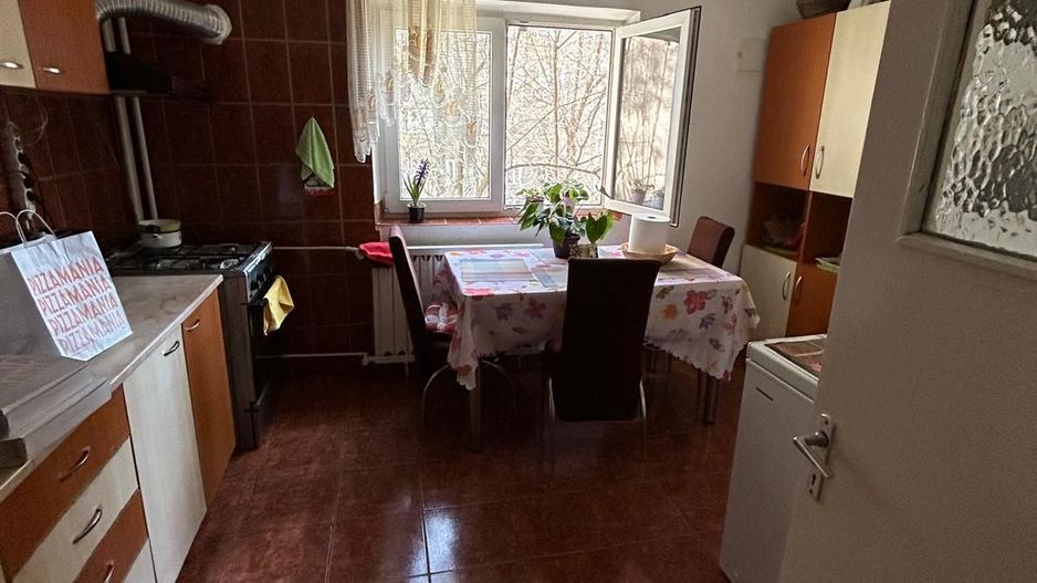 Vanzare 4 camere 13 Septembrie -An 89 - Poză 4