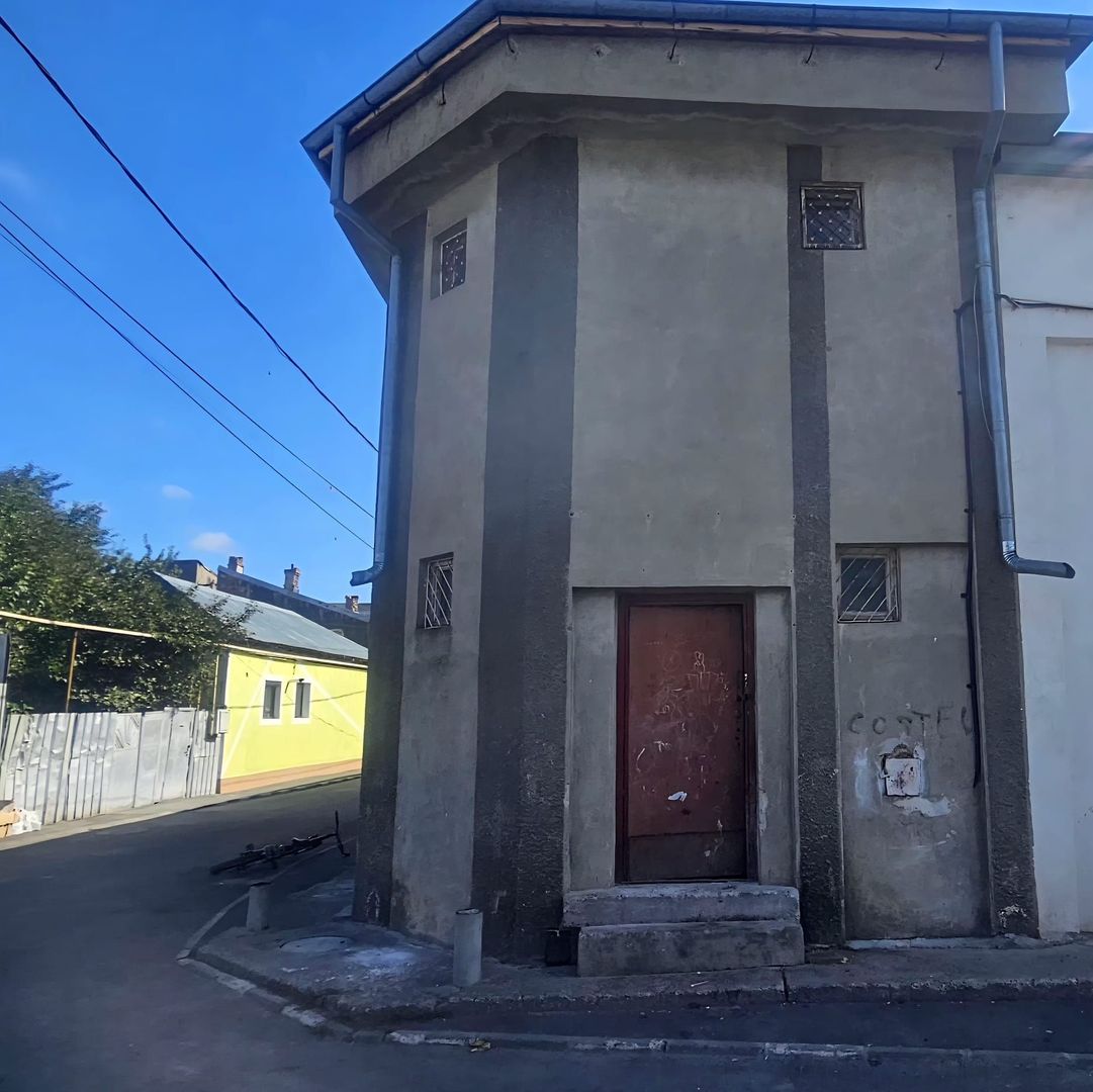 Spatiu comercial / Atelier creatie – 50 mp, parter + etaj – 39.000€ – - Poză 2